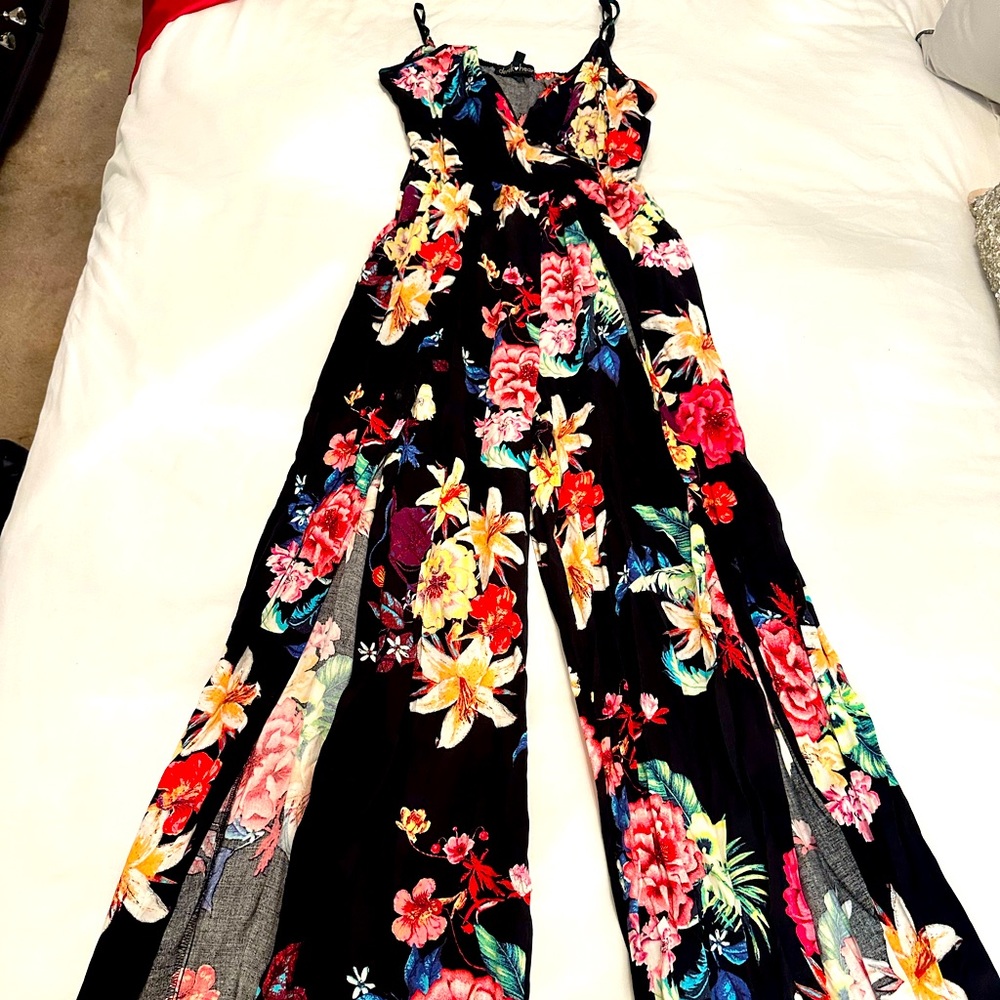 Floral jumpsuit Size M